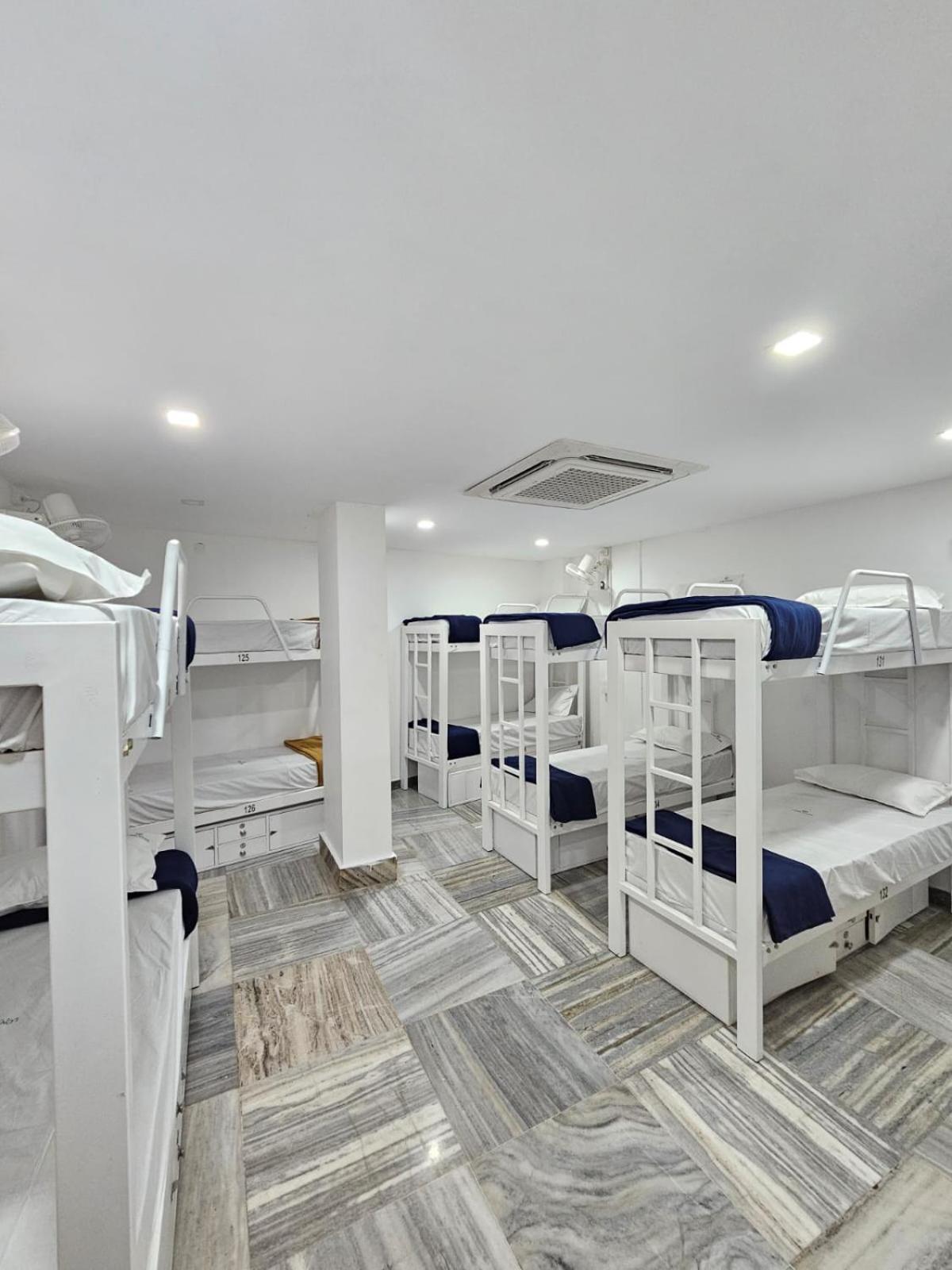 Lowfare Dormitory Kozhikode Ngoại thất bức ảnh