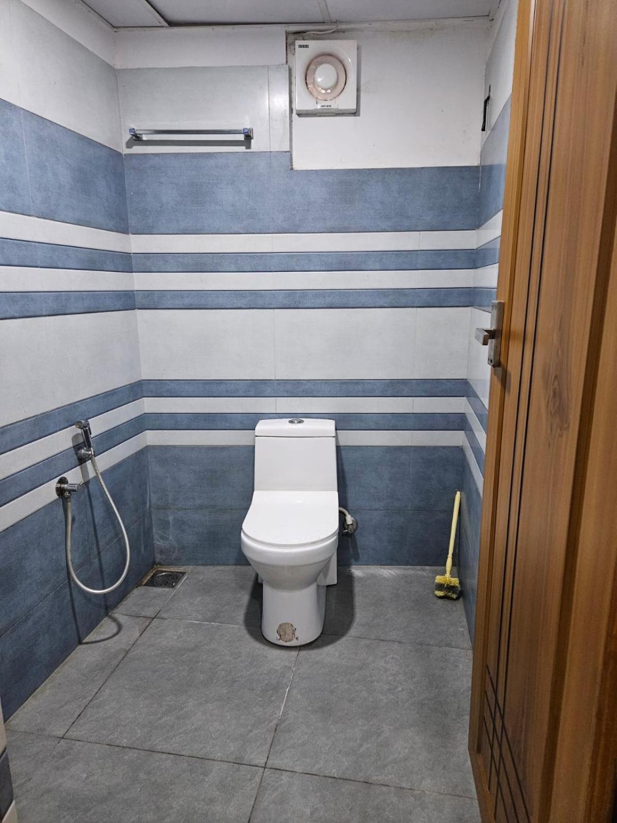 Lowfare Dormitory Kozhikode Ngoại thất bức ảnh