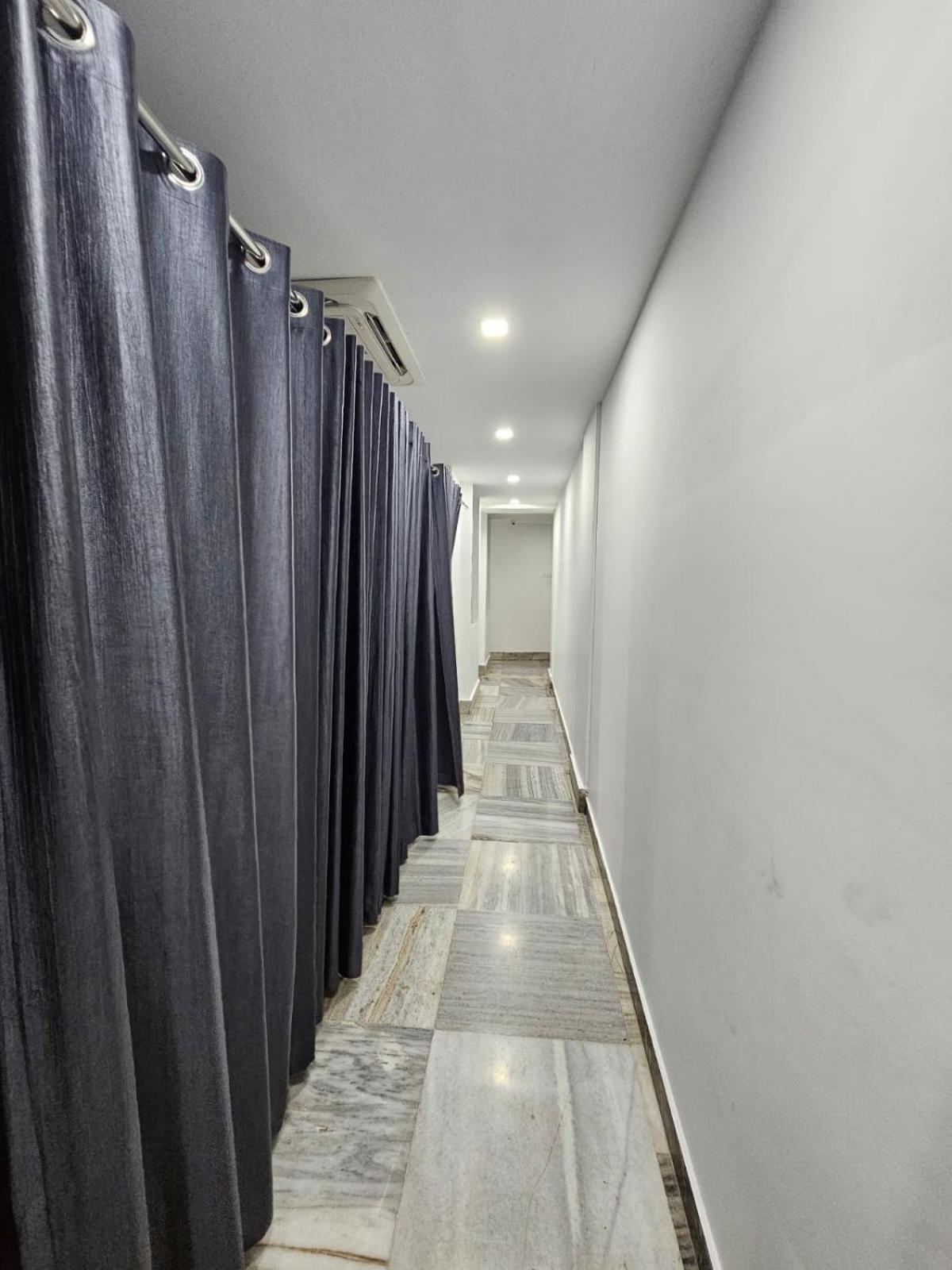 Lowfare Dormitory Kozhikode Ngoại thất bức ảnh